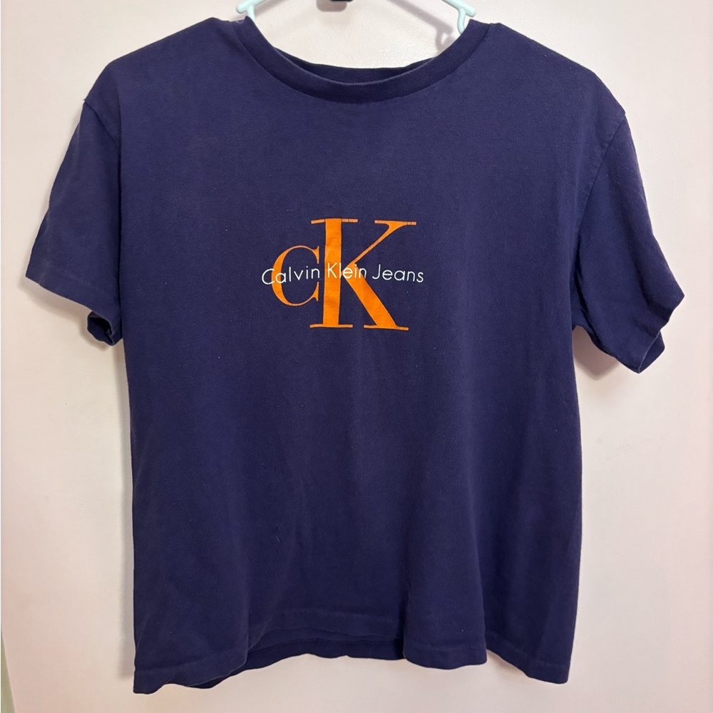 Calvin Klein purple vintage style T-Shirt